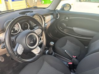 MINI Cooper 2010