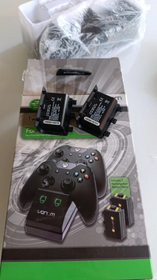 Xbox One Edición Día Uno + 2 mandos