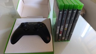 Xbox One Edición Día Uno + 2 mandos