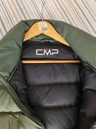 Parka verde acolchada ligera