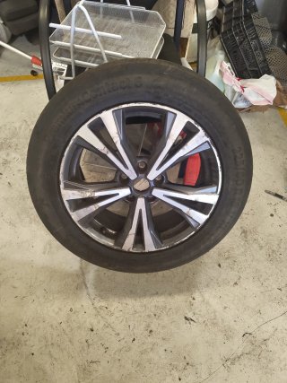Llanta Nissan Qashqai Continental 225/60 R17