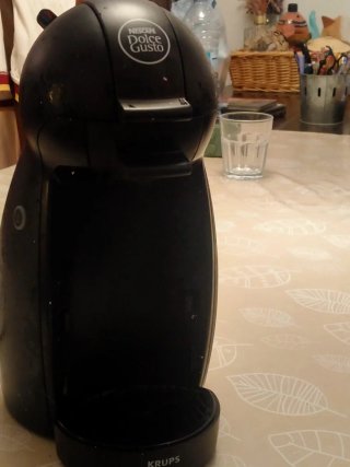 Cafetera Nescafé Dolce Gusto Negra