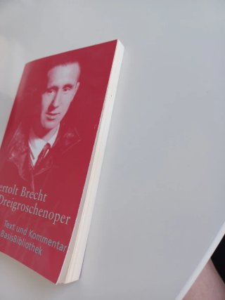 Die Dreigroschenoper