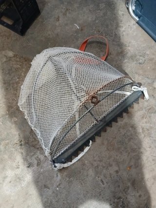Rastrello artigianale per telline e vongole