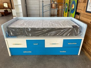 Cama nido con cajones azul y blanco Colchón (185€)
