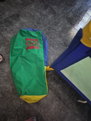 Cuna de viaje plegable