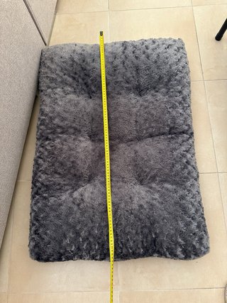 Cama para Mascota con Base Negra