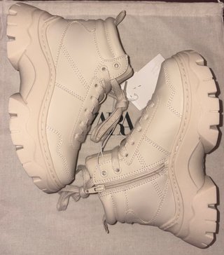Botas Zara Beige