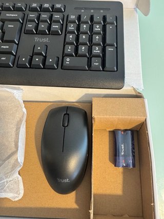 Teclado y Ratón Inalámbrico Trust