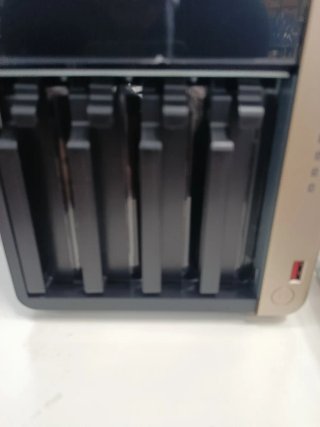 QNAP TS-464 NAS 8GB RAM 4 Bahías