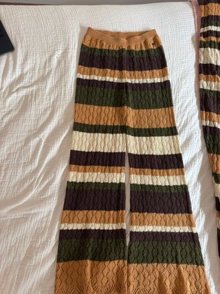 Conjunto de punto rayas verano