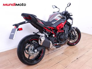 KAWASAKI Z 900