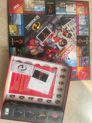 Juegos de mesa Monopoly y Cluedo