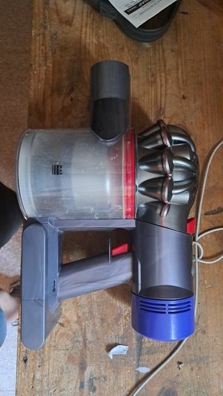 Dyson V7/V8 - Batteria non carica