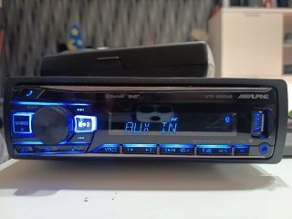 Alpine UTE-204DAB Multimedia Receptor bluetooth