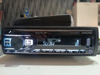 Alpine UTE-204DAB Multimedia Receptor bluetooth