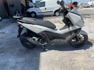 KYMCO SKY TOWN 125