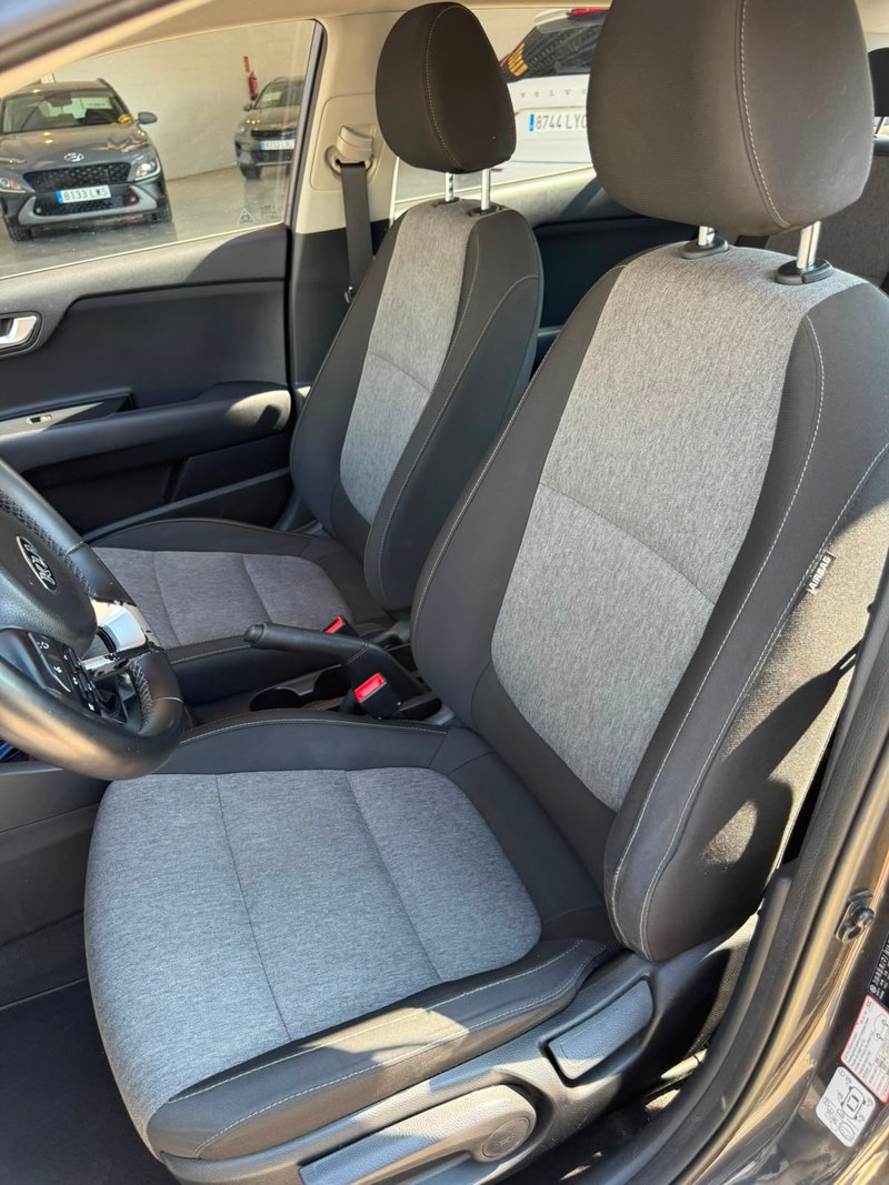 Kia Stonic 1.2 CVVT Drive Eco-Dynamics 2018, foto 11