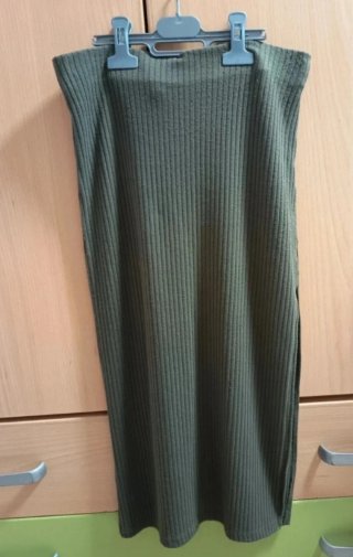 Lote Ropa Beige/Verde + Vaso Reutilizable