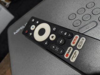 Proyector 4K | 1200 ANSI | Dolby AUDIO | Google TV