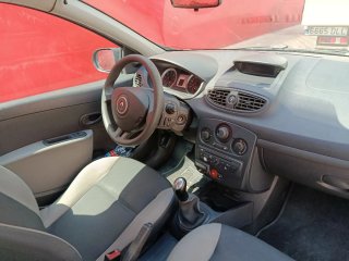 Renault Clio 2010 único dueño
