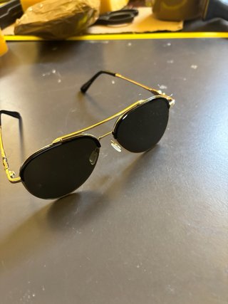 Occhiali da sole uomo oro lenti scure