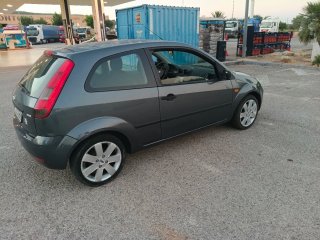 Ford Fiesta 2004