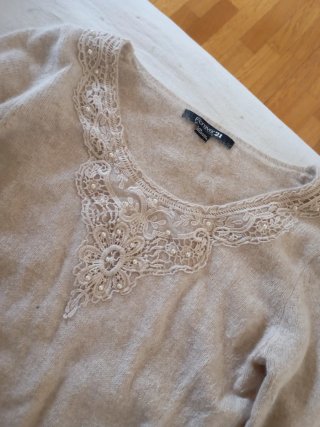 Maglione beige Forever 21 con pizzo