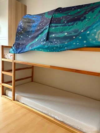 Litera Kura Ikea Madera