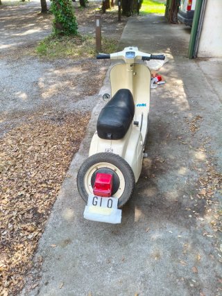 Vespa Primavera 75-125 Beige