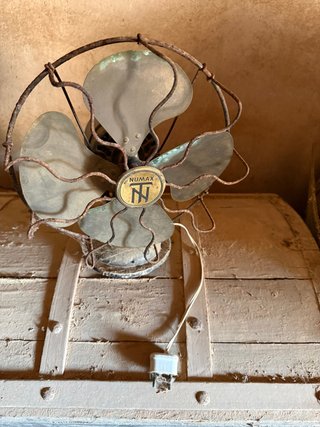 Ventilador antiguo Numax latón y hierro