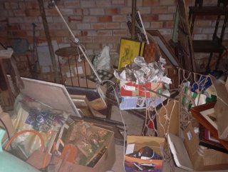 Lote variado de figuras y objetos
