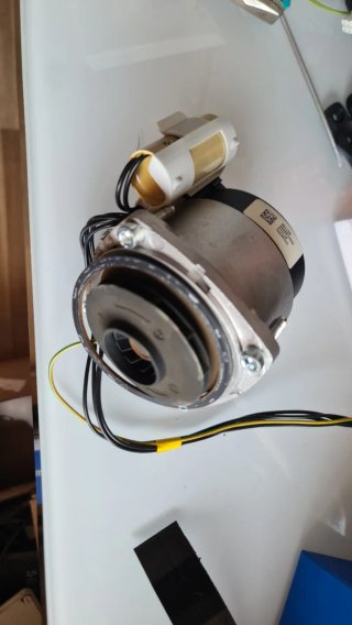 Pompa di circolazione per caldaia Saunier Duval Isofast Condens F35