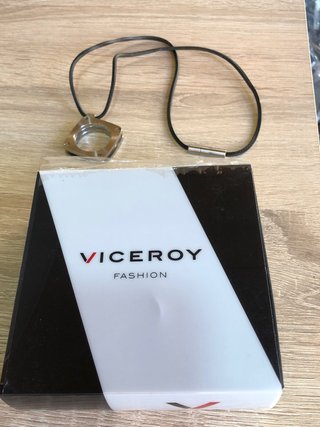 Colgante Viceroy Cuadrado Plata y Negro