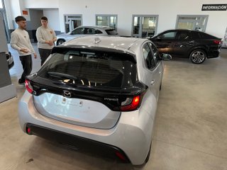 Mazda 2 1.5 85 kW 116 CV CVT Centreline (2023)