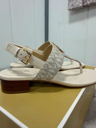 Sandalias Michael Kors Beige y Doradas