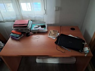 Escritorio de madera