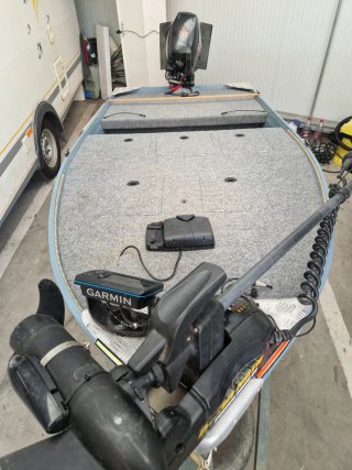 SE VENDE BARCA DE PESCA