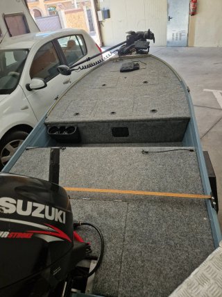 SE VENDE BARCA DE PESCA