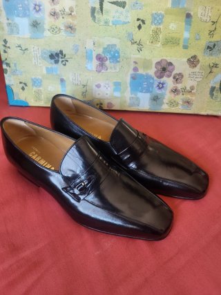 Zapatos NUEVOS de piel  CARNINA Negro Talla 44