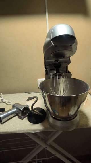 Amasadora de pie