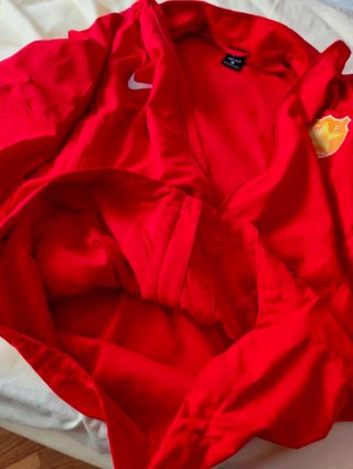 Chaqueta deportiva Nike roja Damm