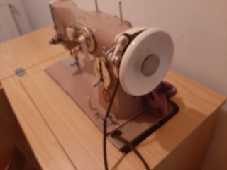 Máquina de coser Singer antigua