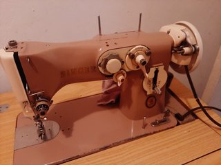 Máquina de coser Singer antigua