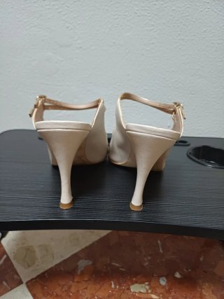 Zapatos de piel Gloria Ortiz. Talla 39