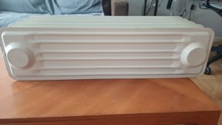 Radiador eléctrico beige y blanco