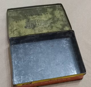 Caja Metálica Antigua