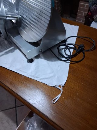 Affettatrice professionale lama 300mm