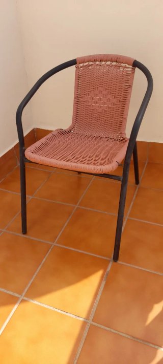 Conjunto mesa y silla exterior