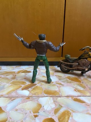 Toybiz figure Wolverine motorcycle